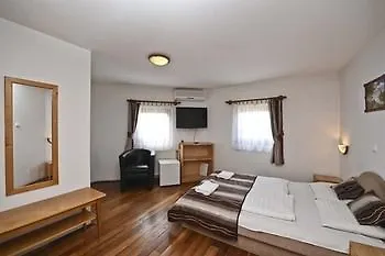 Hotel Rubinia 3*