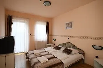 Rubinia מלון 3*